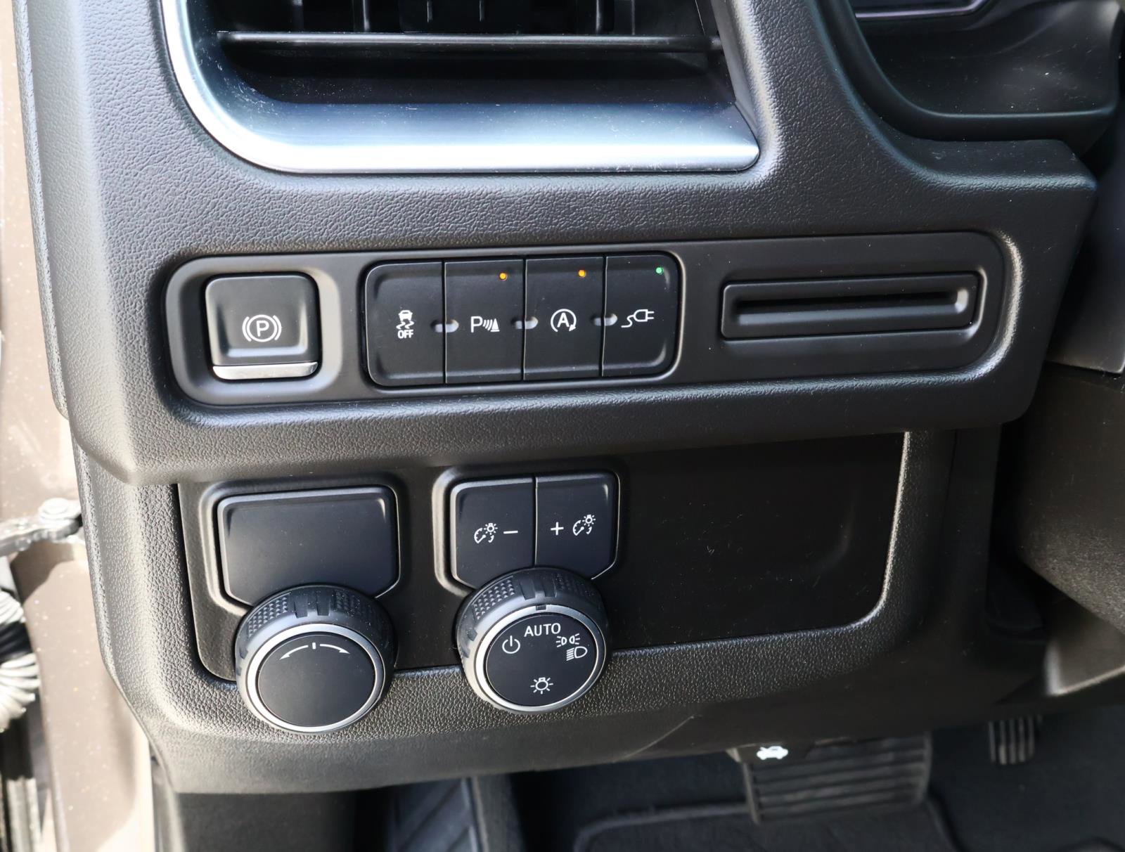Used 2021 Chevrolet Tahoe LT RWD image 24