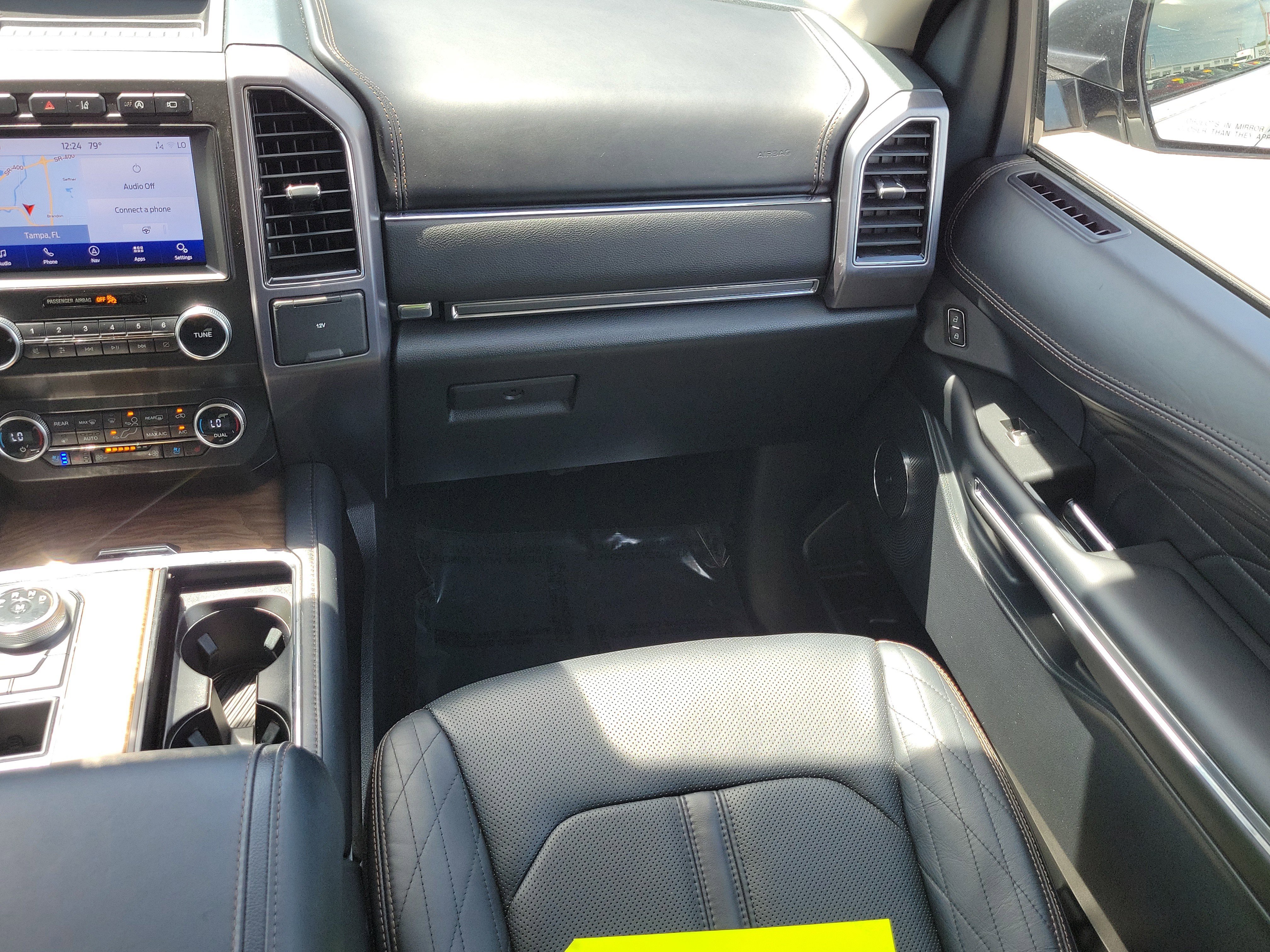 Used 2020 Ford Expedition Platinum image 18