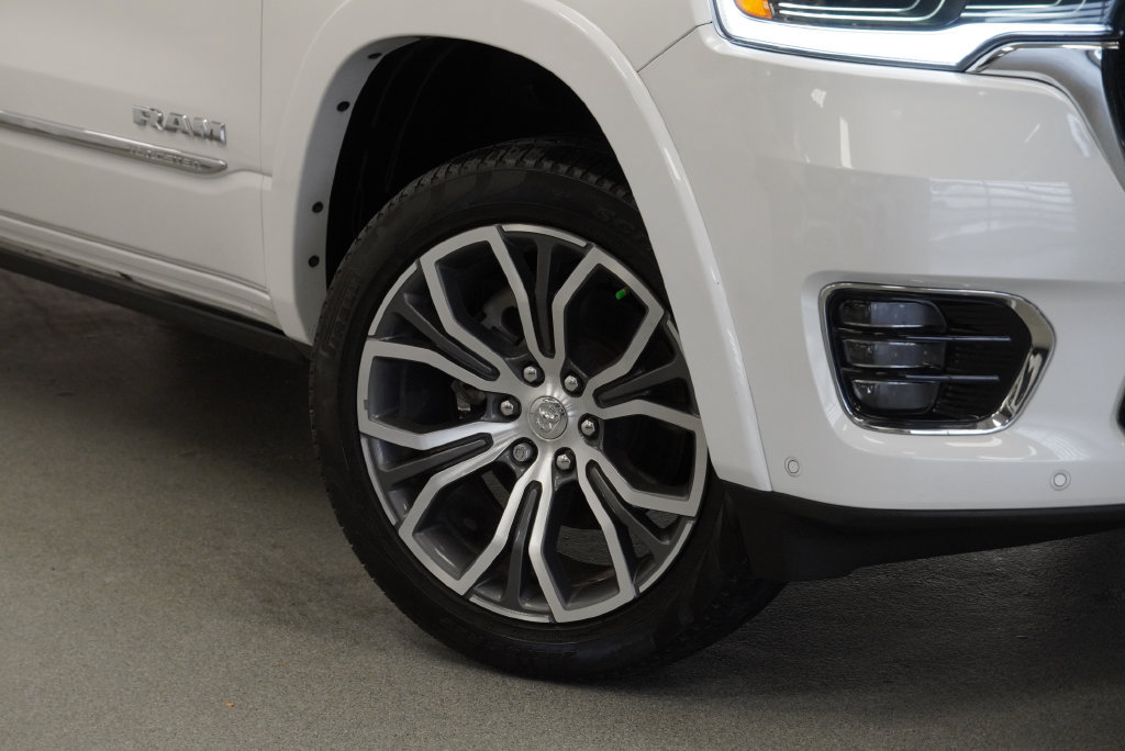 Certified 2025 RAM 1500 Tungsten w/ Towing Technology Group AWD/4WD image 7