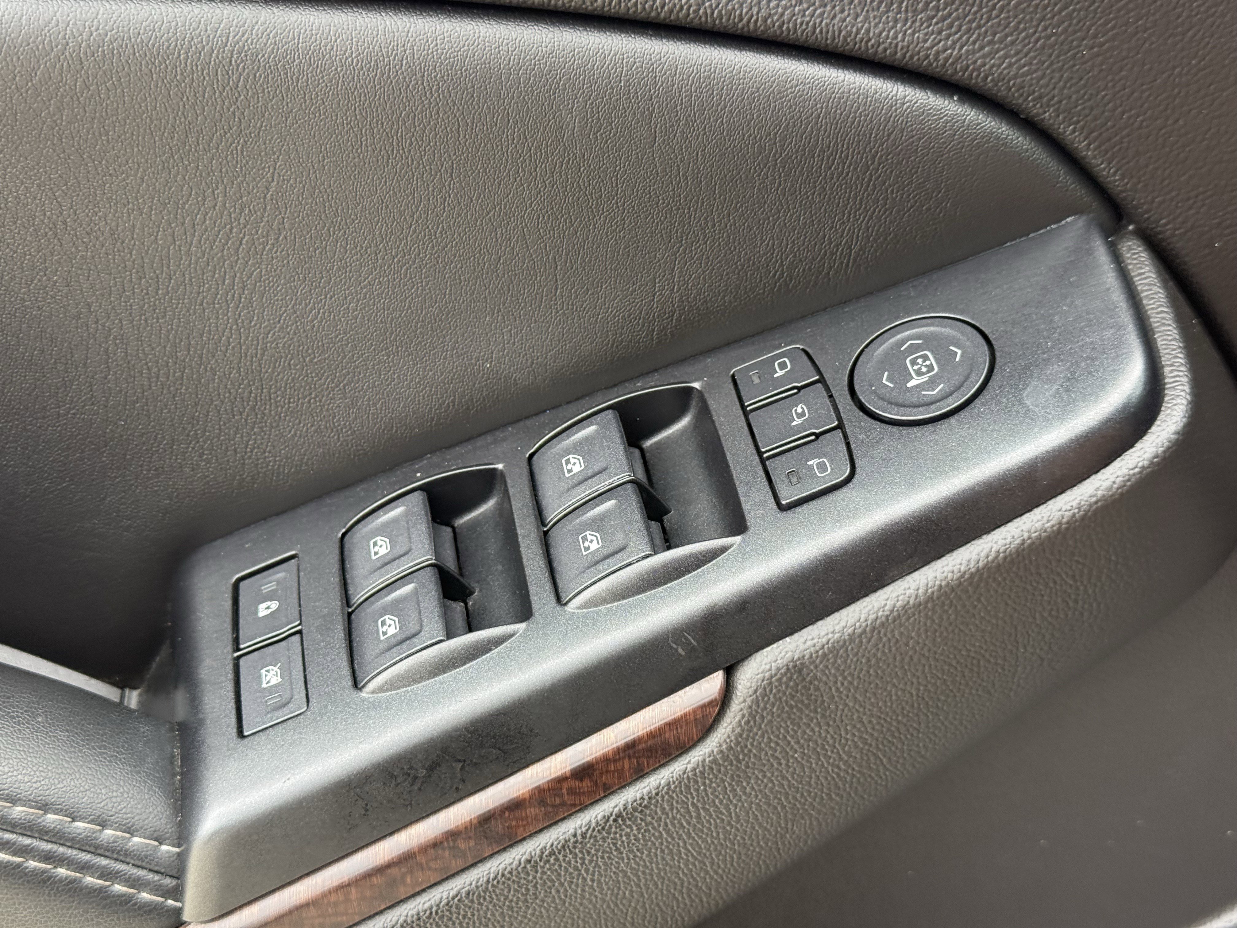 Used 2017 GMC Yukon SLT RWD image 24