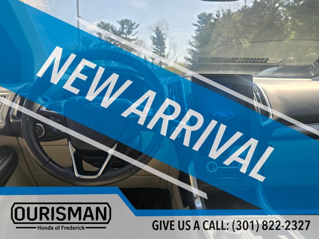 Used 2022 Ford Edge Titanium w/ Class II Trailer Tow Package image 12