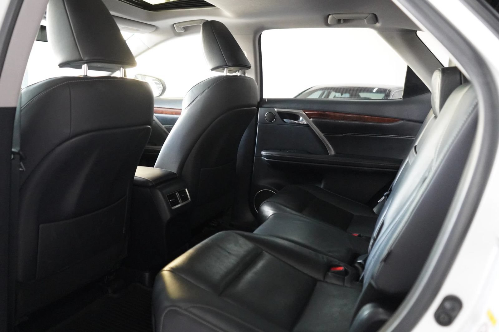 Used 2019 Lexus RX 350L FWD image 12