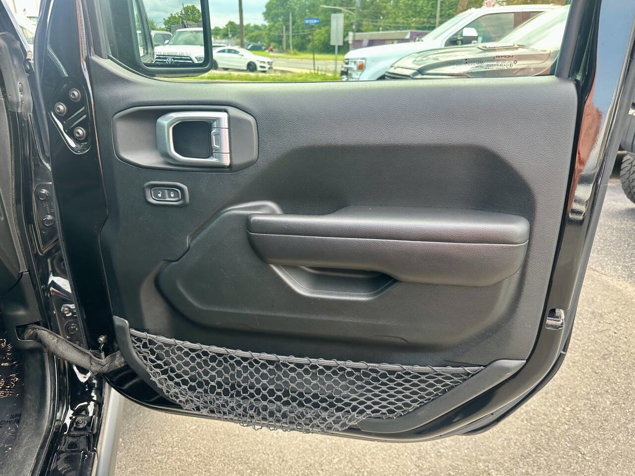 Used 2020 Jeep Wrangler Unlimited Sport image 15