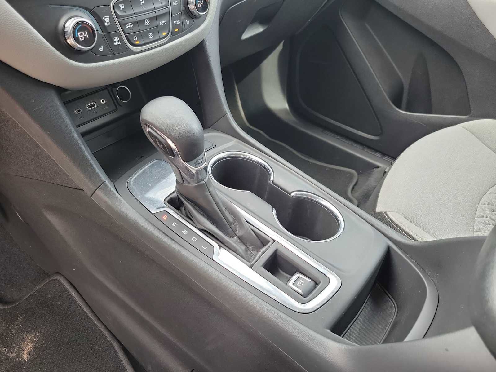 Used 2024 Chevrolet Equinox LT image 21