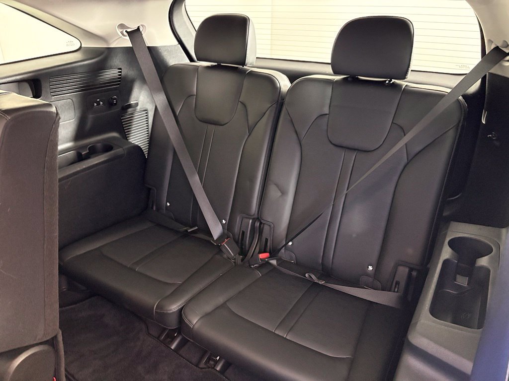 Used 2024 Kia Sorento S FWD image 38