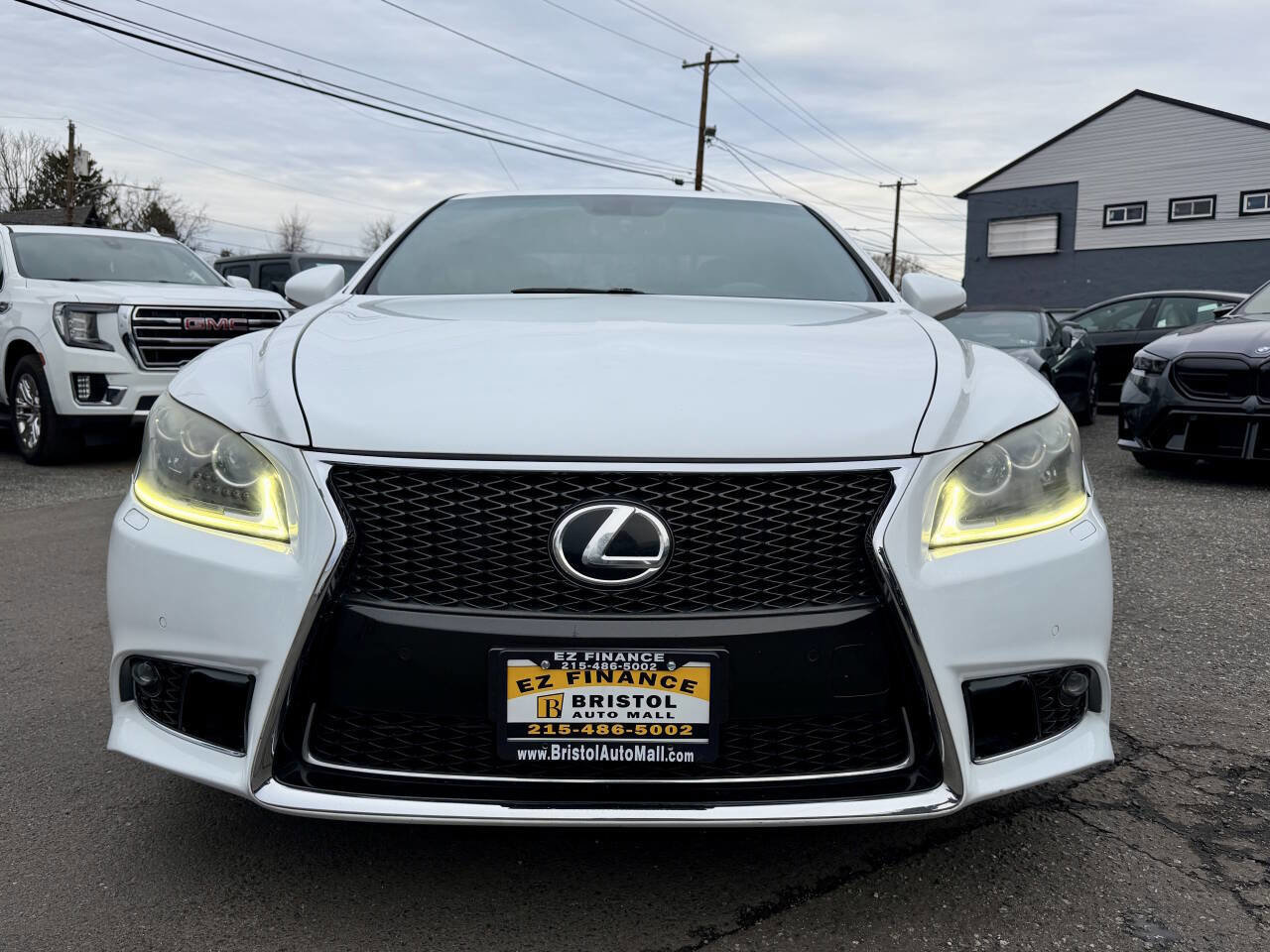 Used 2013 Lexus LS 460 AWD w/ F-Sport Pkg image 2