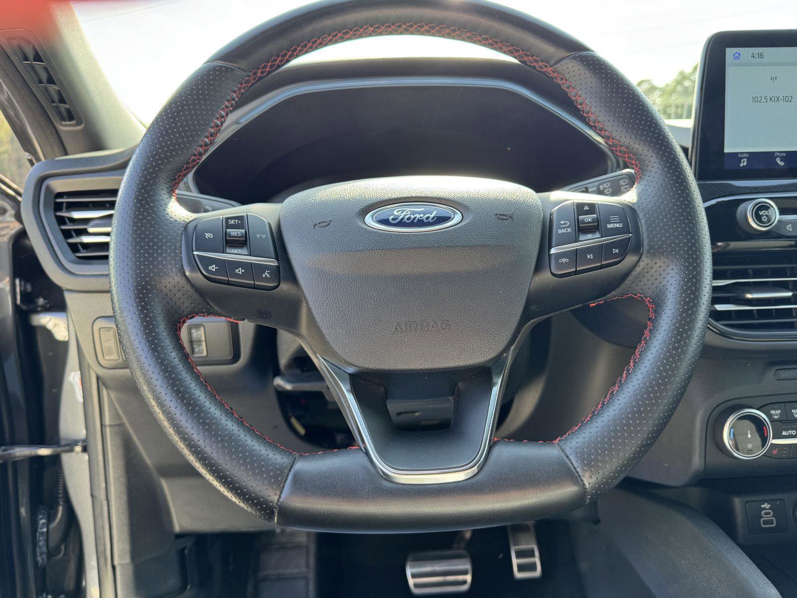 Used 2024 Ford Escape ST-Line image 3