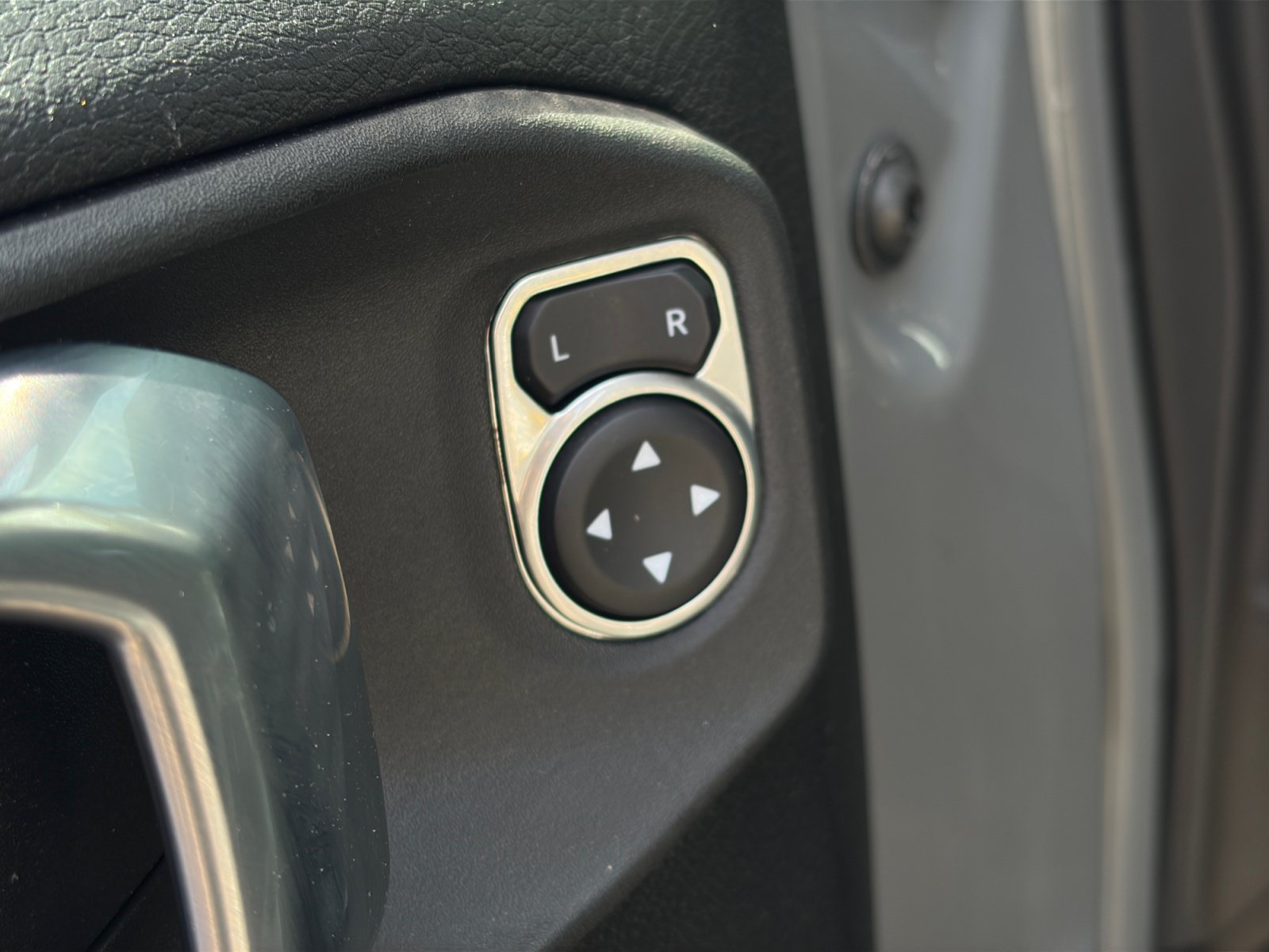 Used 2022 Jeep Wrangler Unlimited Sport AWD/4WD image 16