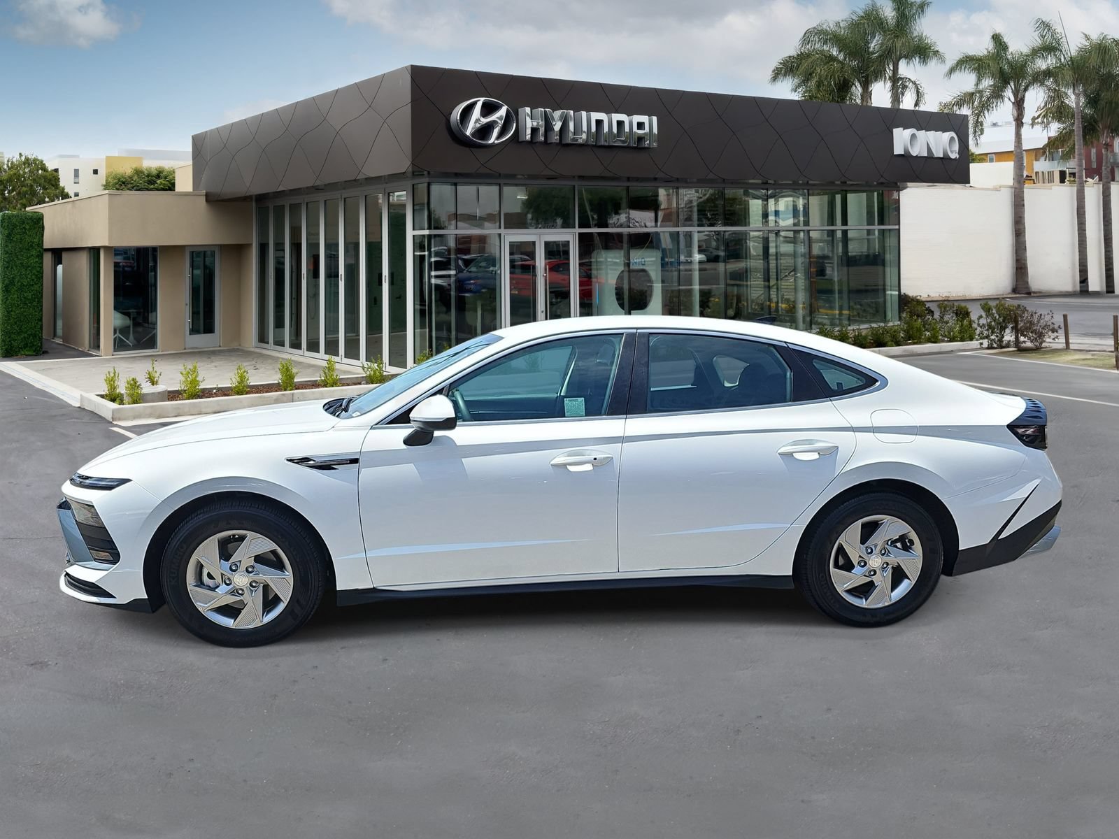 Certified 2026 Hyundai Sonata SE FWD image 6