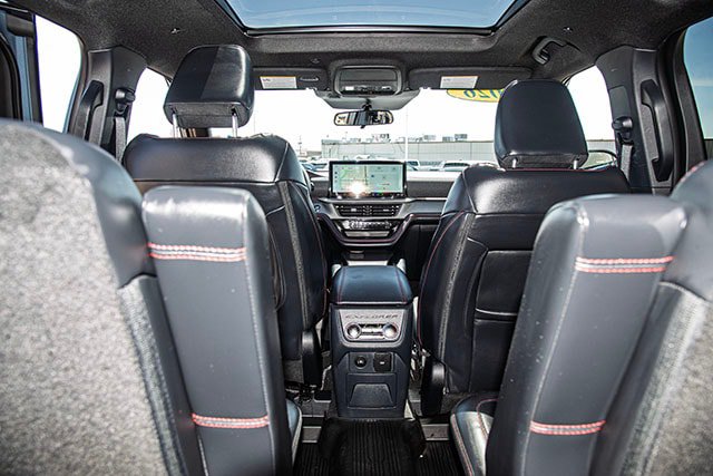 Used 2026 Ford Explorer ST-Line AWD/4WD image 19