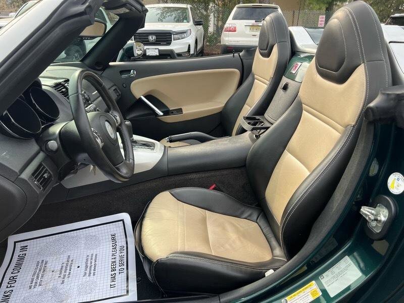 Used 2008 Saturn Sky w/ Premium Trim Package RWD image 12