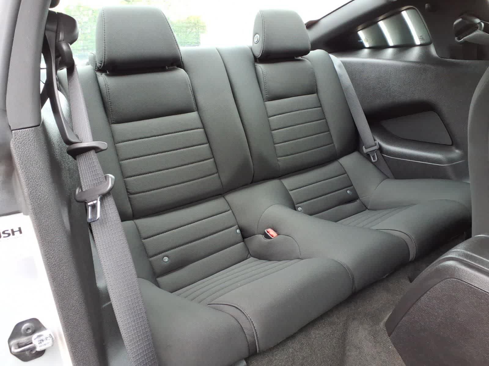 Used 2013 Ford Mustang Coupe RWD image 14