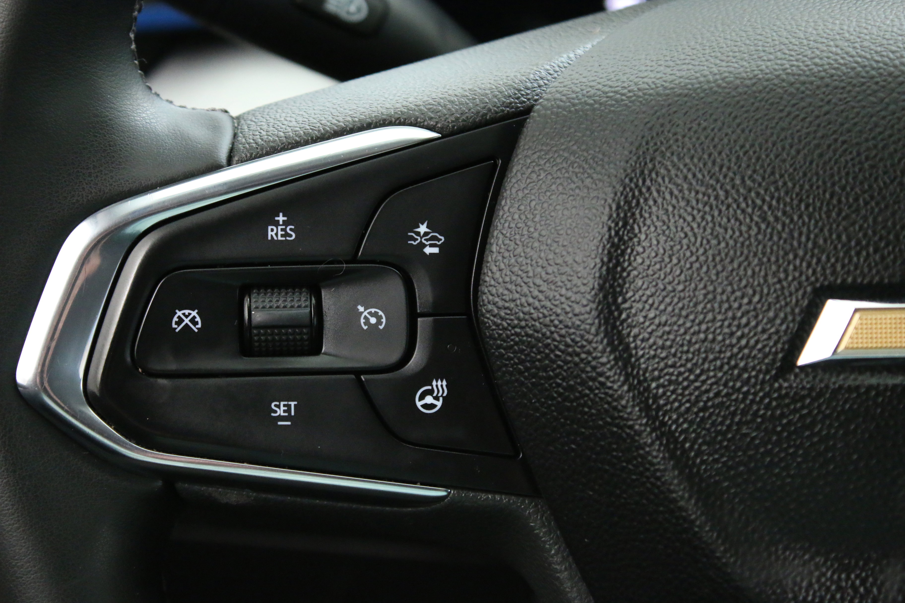 Used 2024 Chevrolet Trax LT w/ Driver Confidence Package FWD image 13