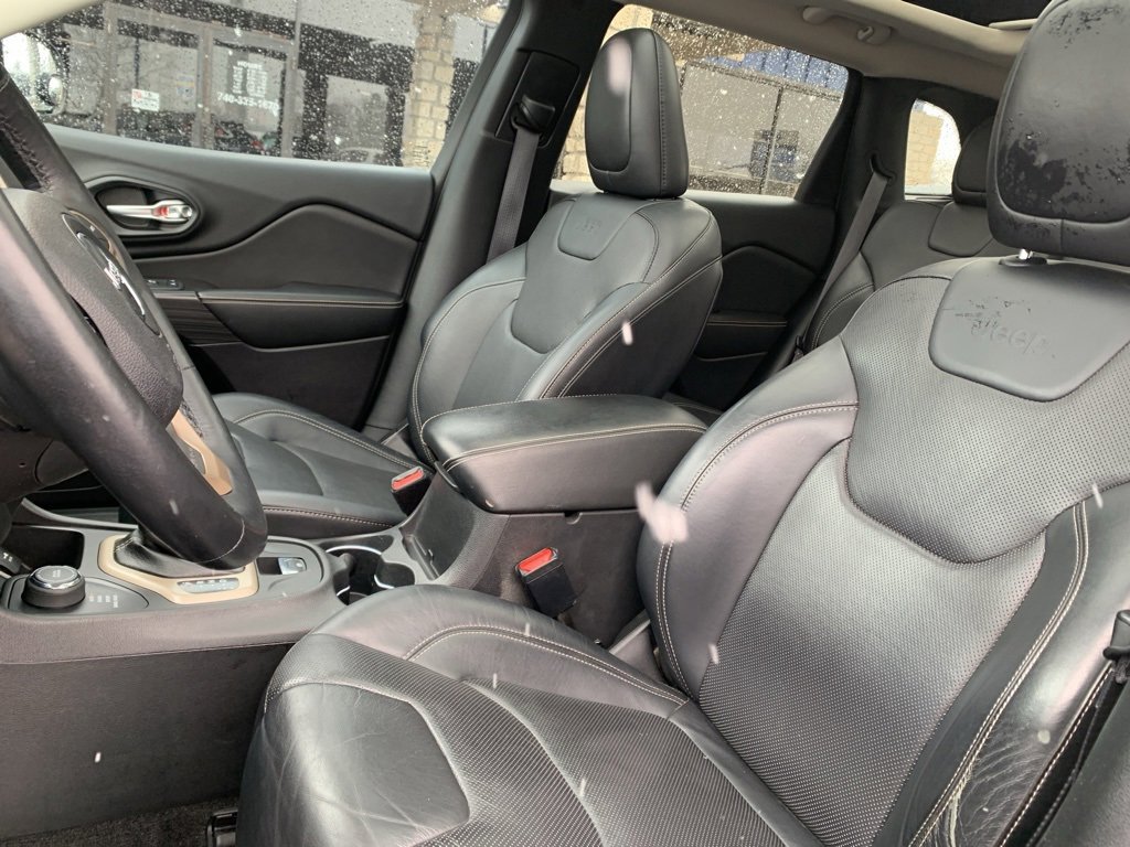 Used 2015 Jeep Cherokee Limited w/ Luxury Group image 13