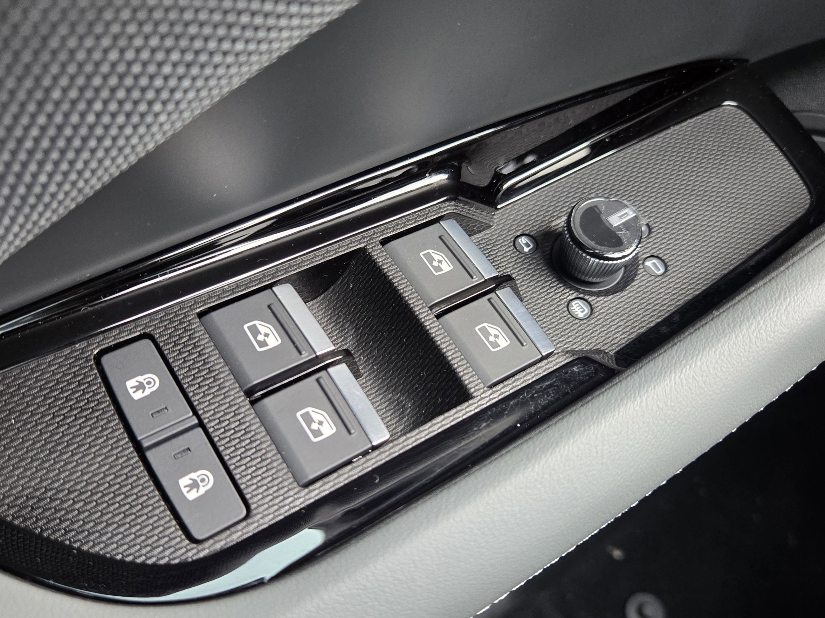 New 2026 Audi Q3 quattro 2.0T image 13