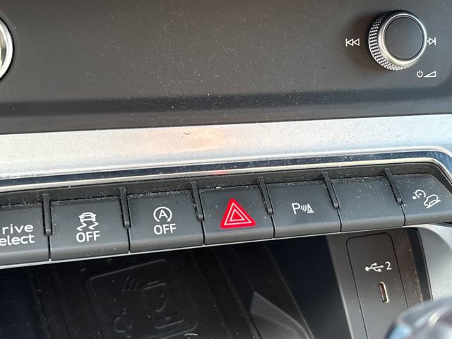 Used 2023 Audi Q3 2.0T Premium Plus image 20