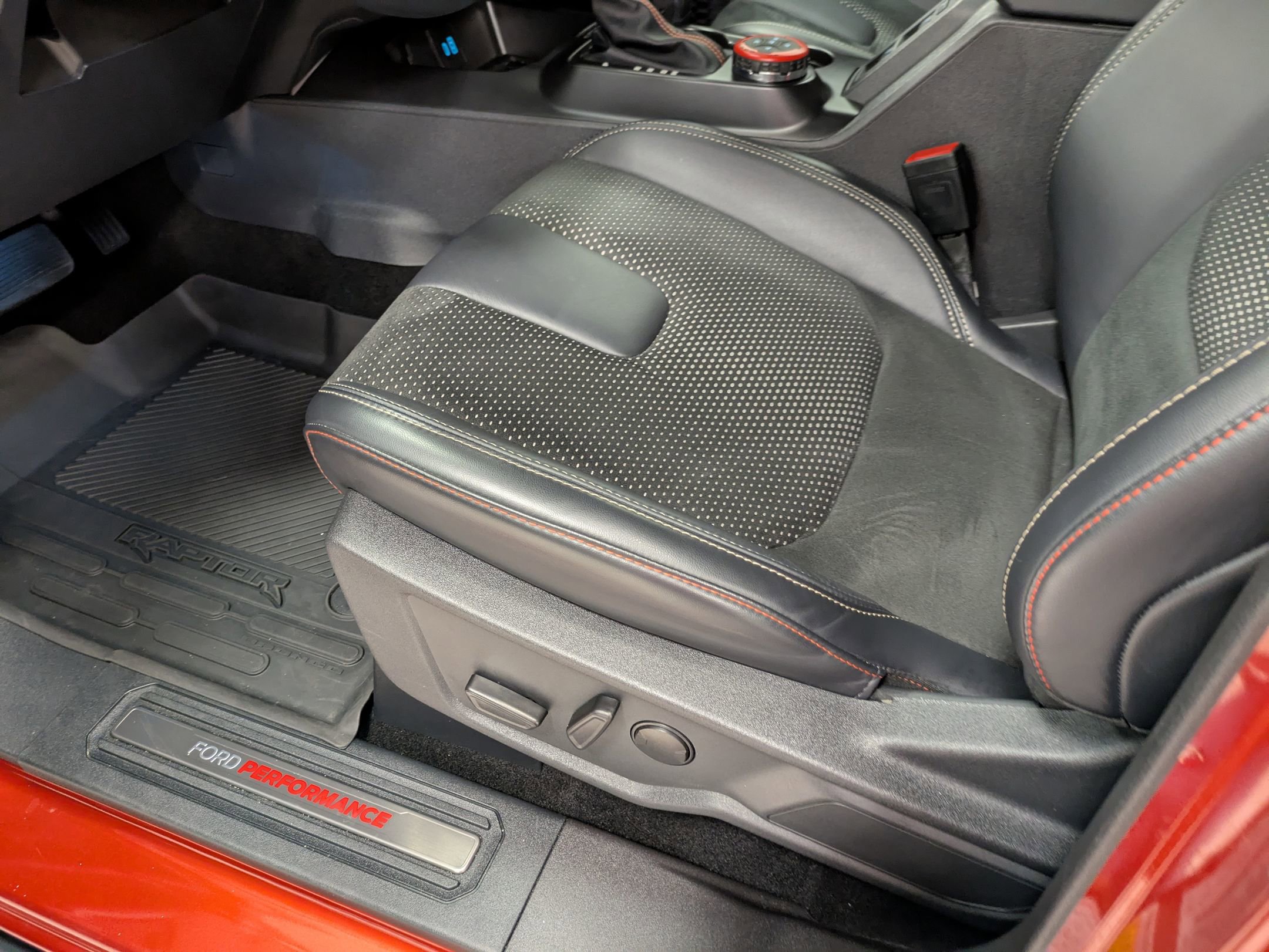 Used 2024 Ford Bronco Raptor w/ Interior Carbon Fiber Pack 6 image 13