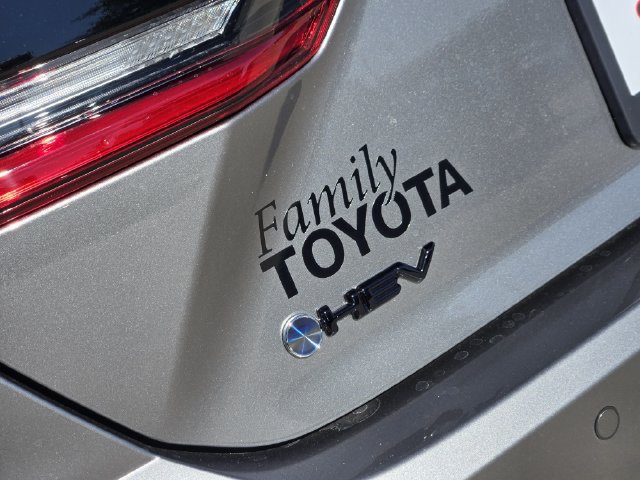 New 2026 Toyota Camry XSE FWD image 8