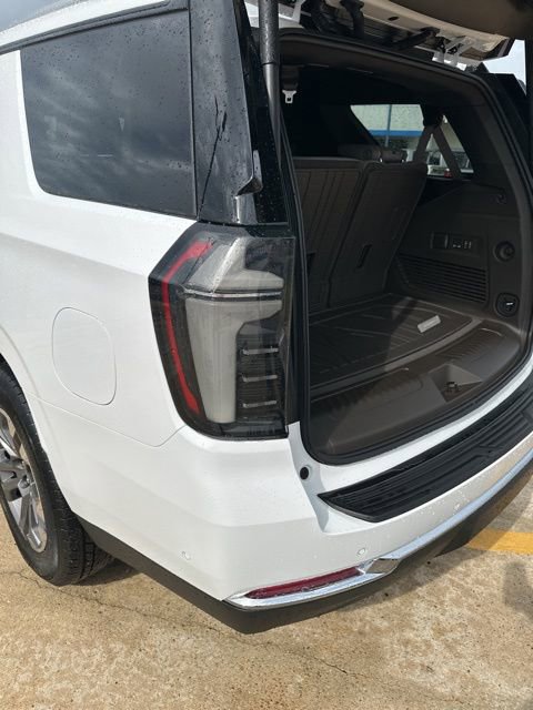 Used 2026 Chevrolet Tahoe LT w/ Comfort Package RWD image 29