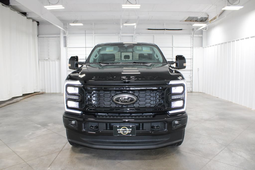 New 2026 Ford F250 Lariat w/ Black Appearance Package AWD/4WD image 2