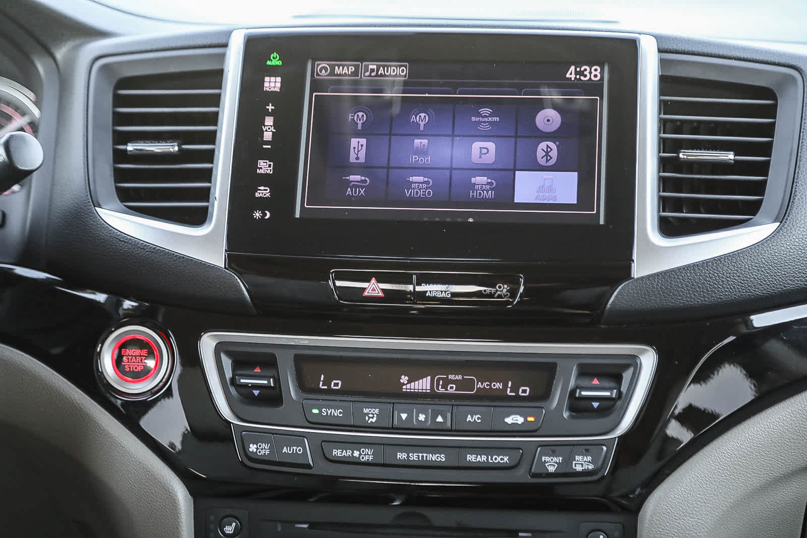 Used 2016 Honda Pilot Elite image 14