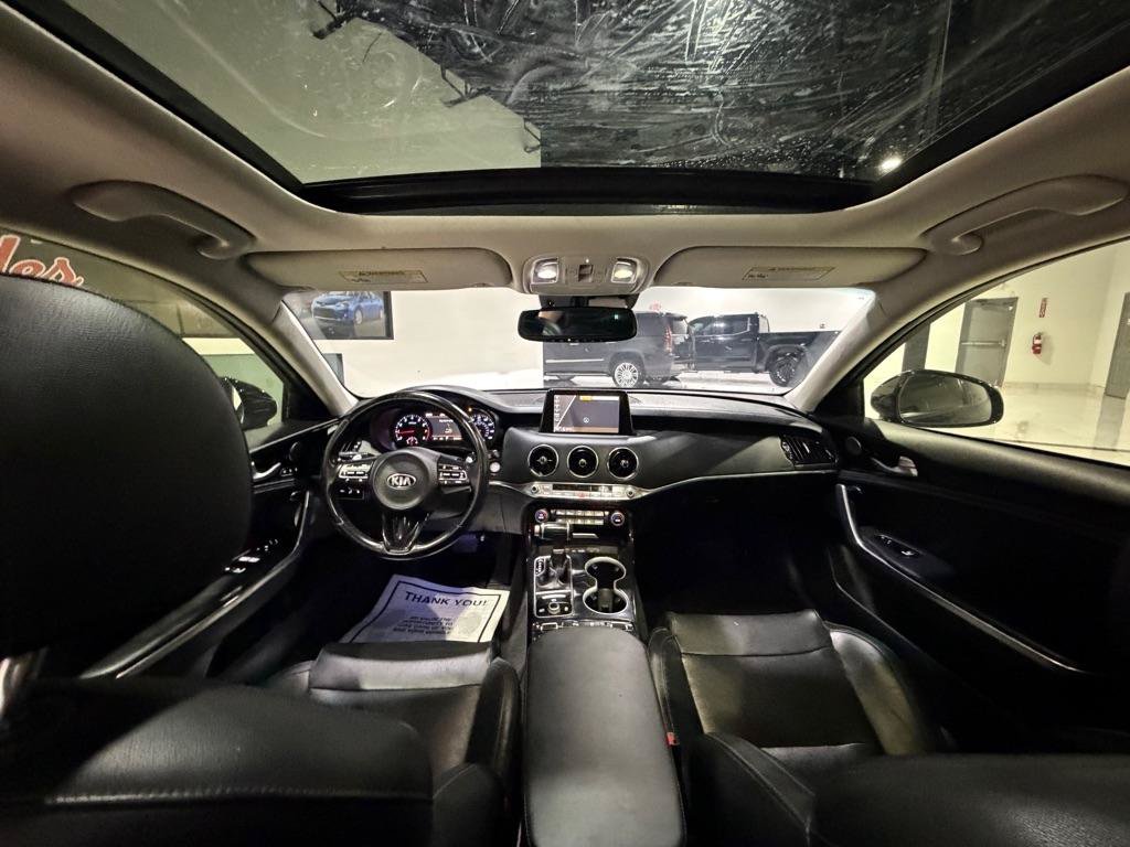 Used 2018 Kia Stinger Premium RWD image 20
