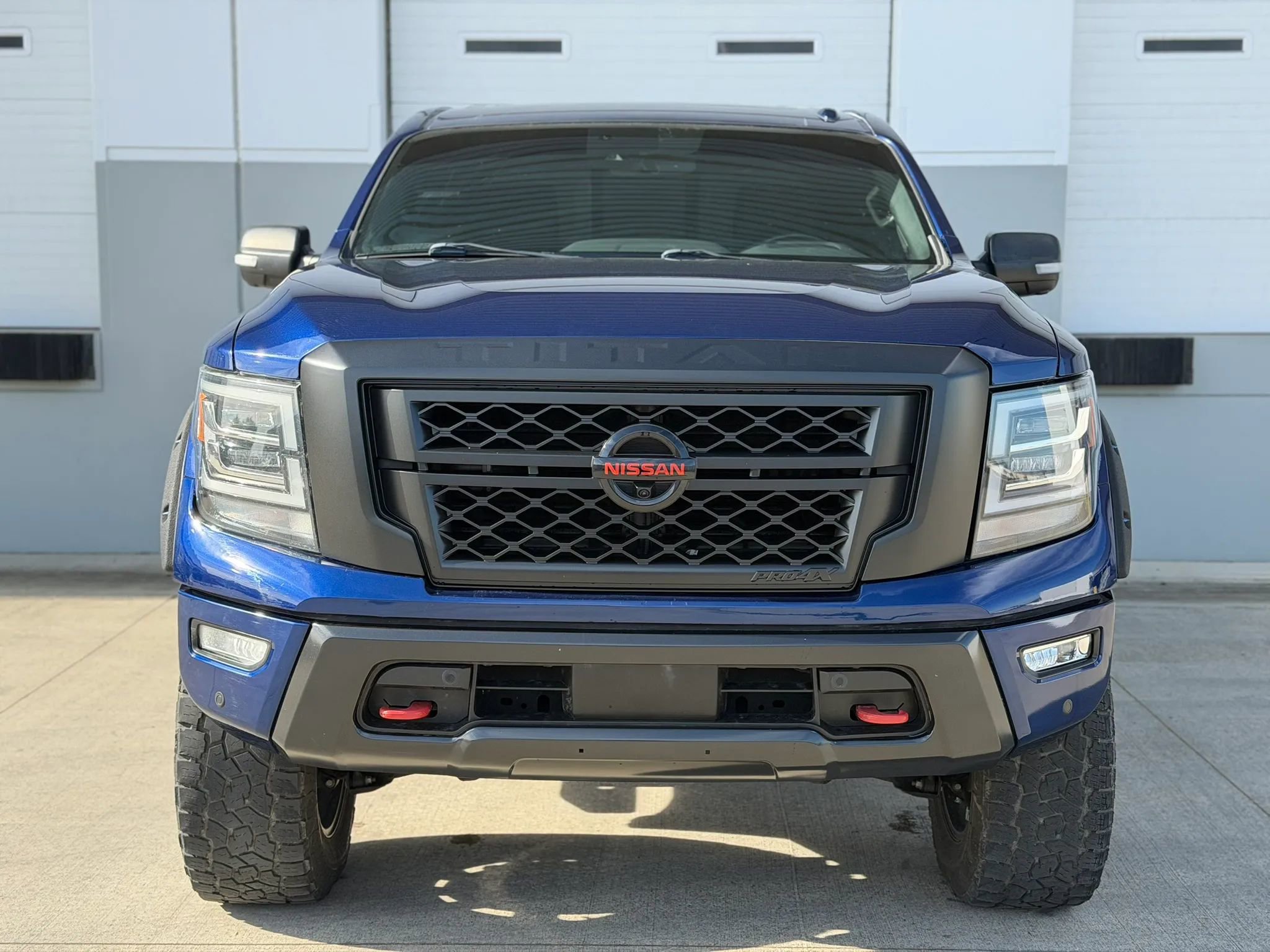 Used 2021 Nissan Titan PRO-4X w/ Pro-4x Convenience Package image 8