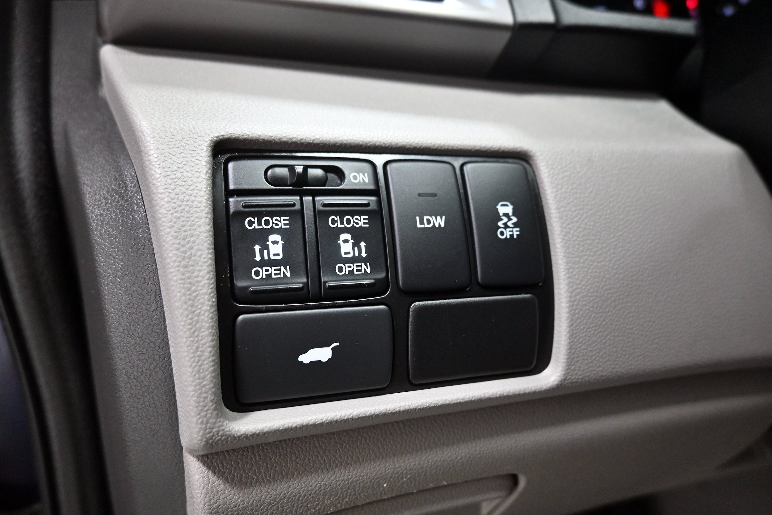 Used 2017 Honda Odyssey EX-L image 9