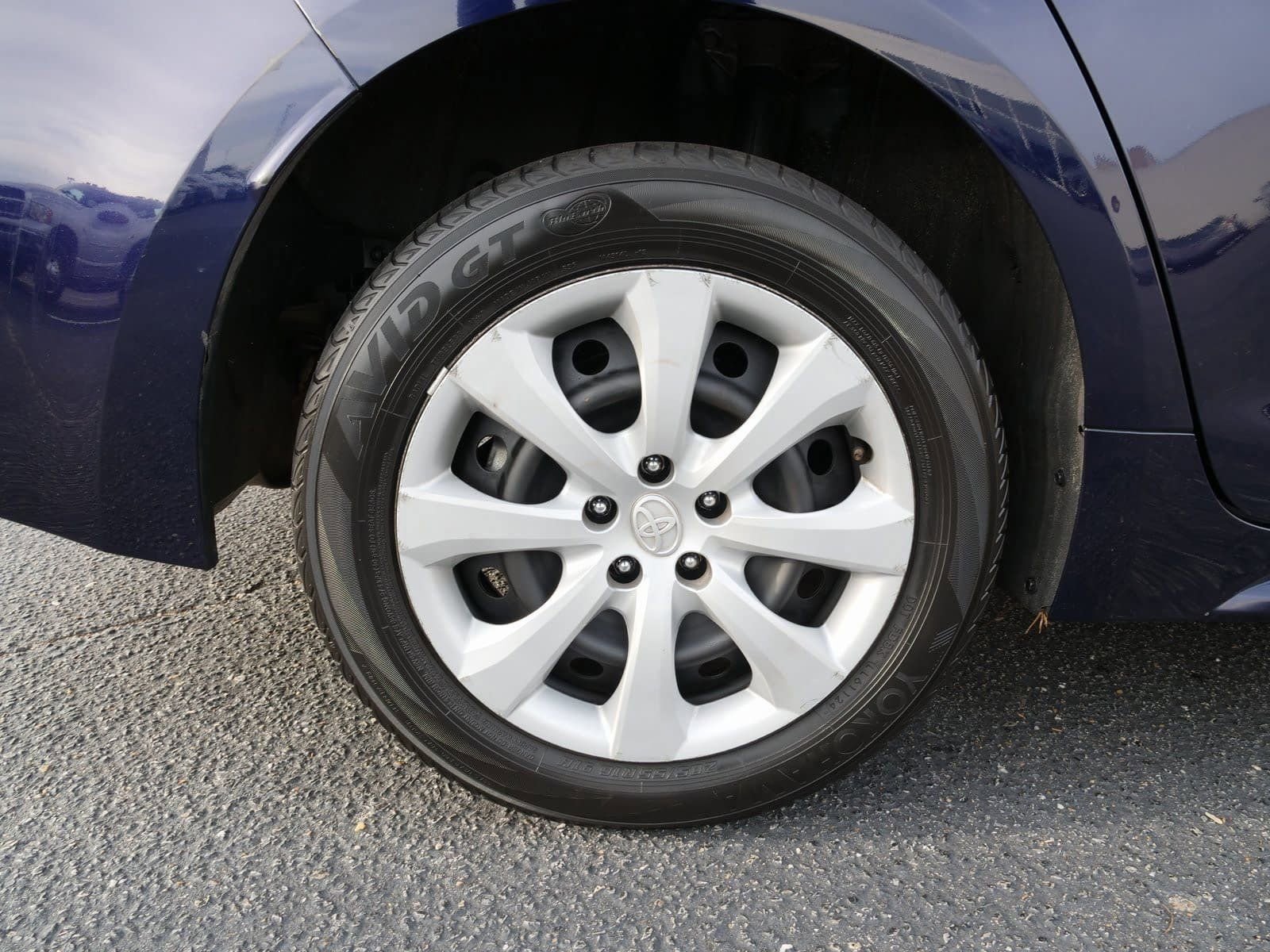 Used 2024 Toyota Corolla LE image 11