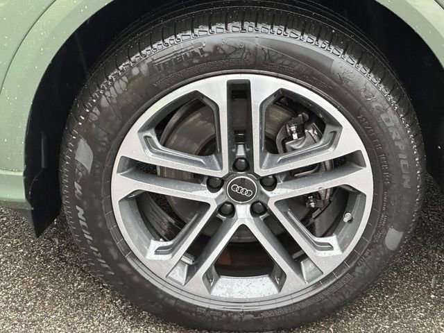 Certified 2025 Audi Q5 2.0T Premium Plus w/ Premium Plus image 10