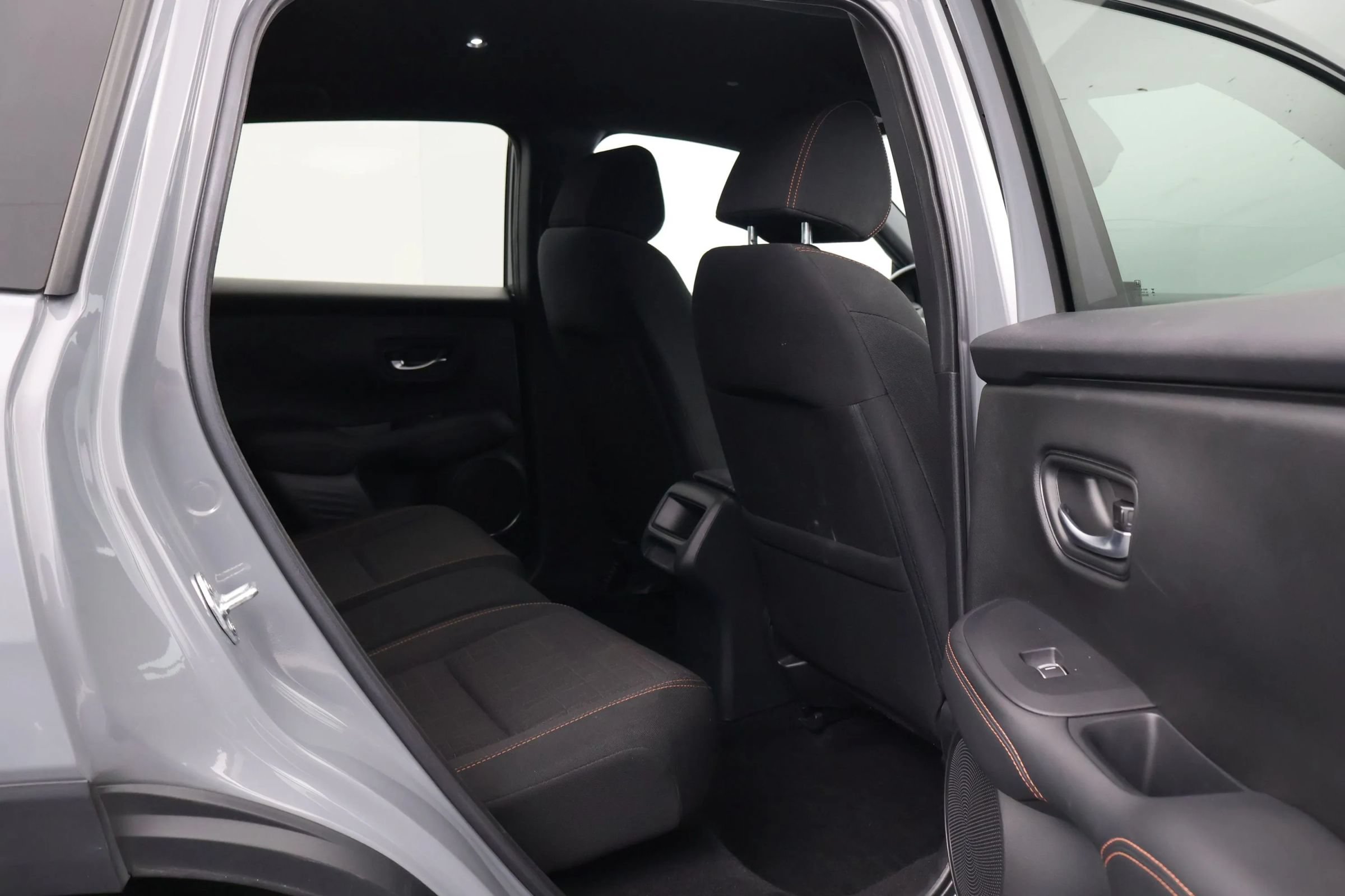 Used 2025 Honda HR-V Sport image 18