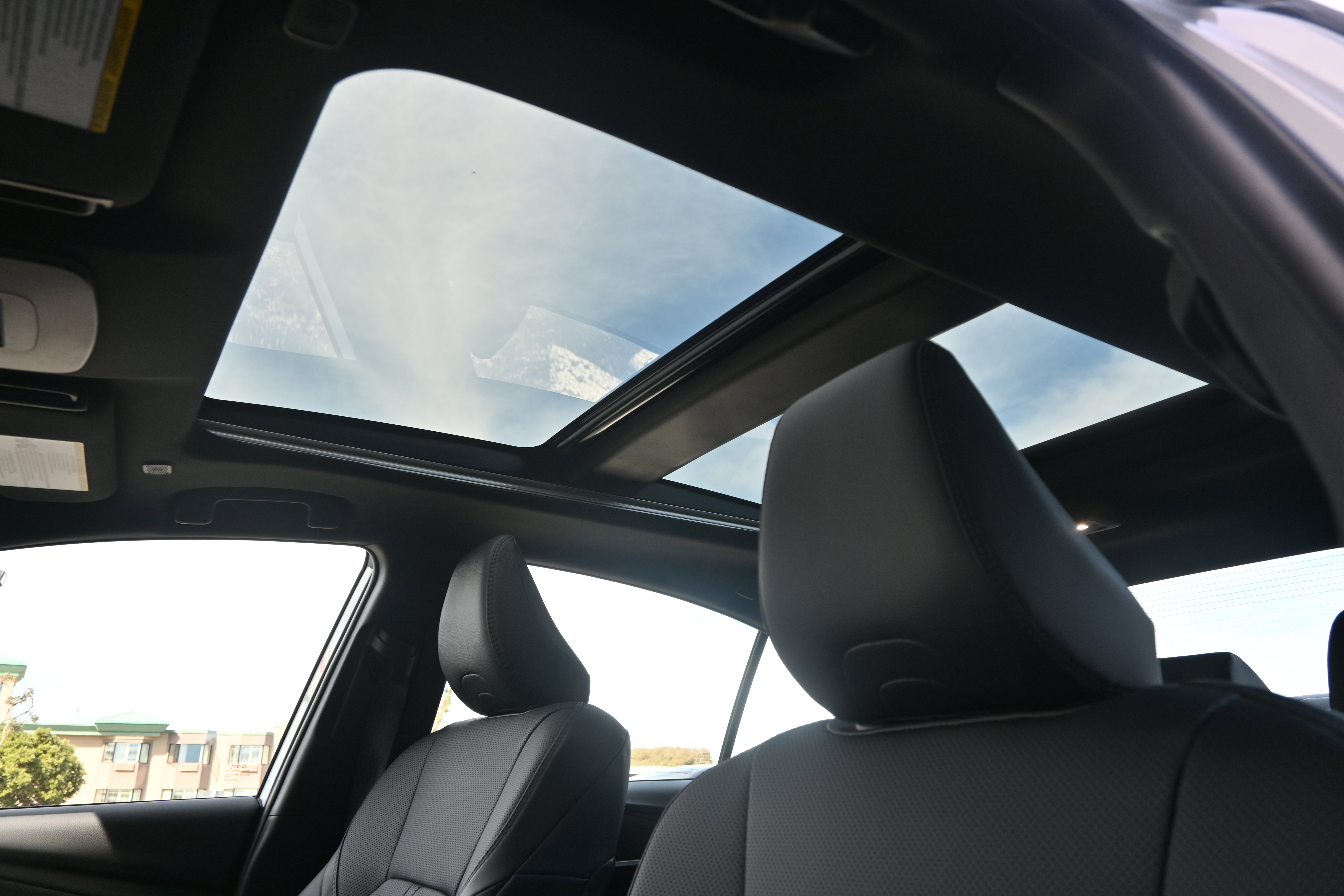 Used 2026 Toyota Camry Hybrid image 43