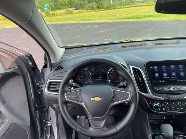 Used 2023 Chevrolet Equinox Premier AWD/4WD image 15
