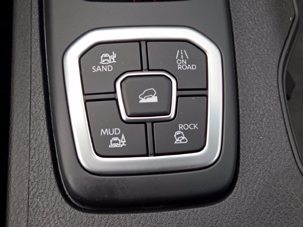New 2026 Nissan Frontier PRO-4X w/ Pro-4x Convenience Package AWD/4WD image 18