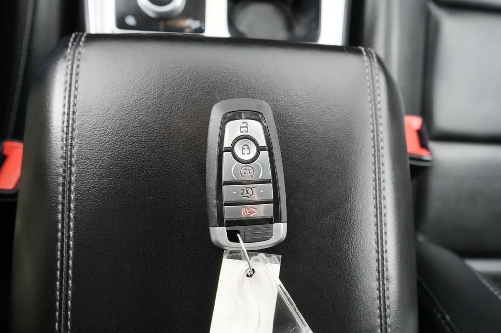 Used 2020 Ford Explorer XLT w/ Equipment Group 202A AWD/4WD image 34