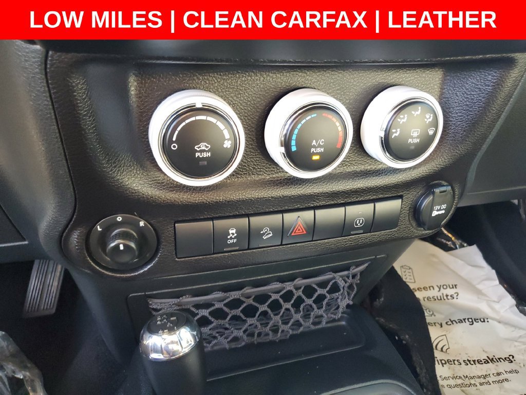 Used 2018 Jeep Wrangler Unlimited Rubicon w/ Connectivity Group AWD/4WD image 37