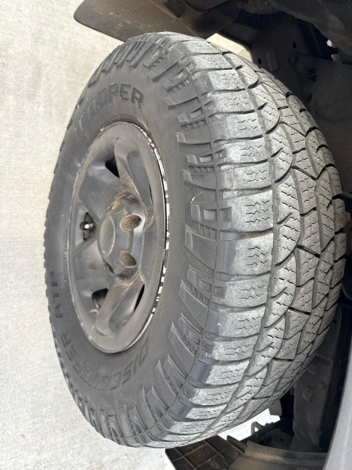 Used 2014 Toyota Tacoma 4x4 Double Cab w/ SR5 Package image 47