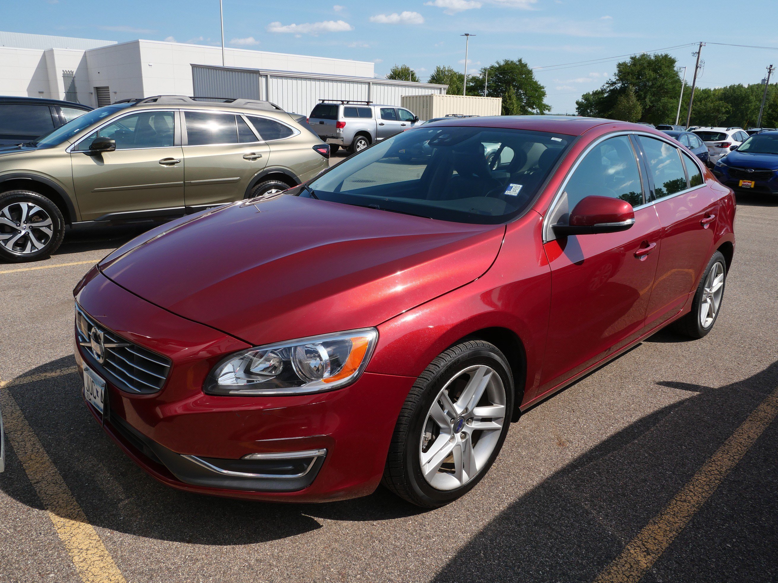 Used 2014 Volvo S60 T5 AWD/4WD image 2