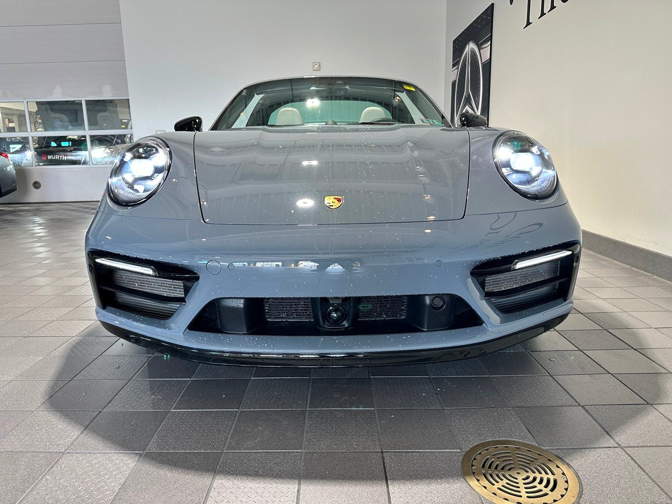 Used 2024 Porsche 911 Targa 4 GTS AWD/4WD image 2