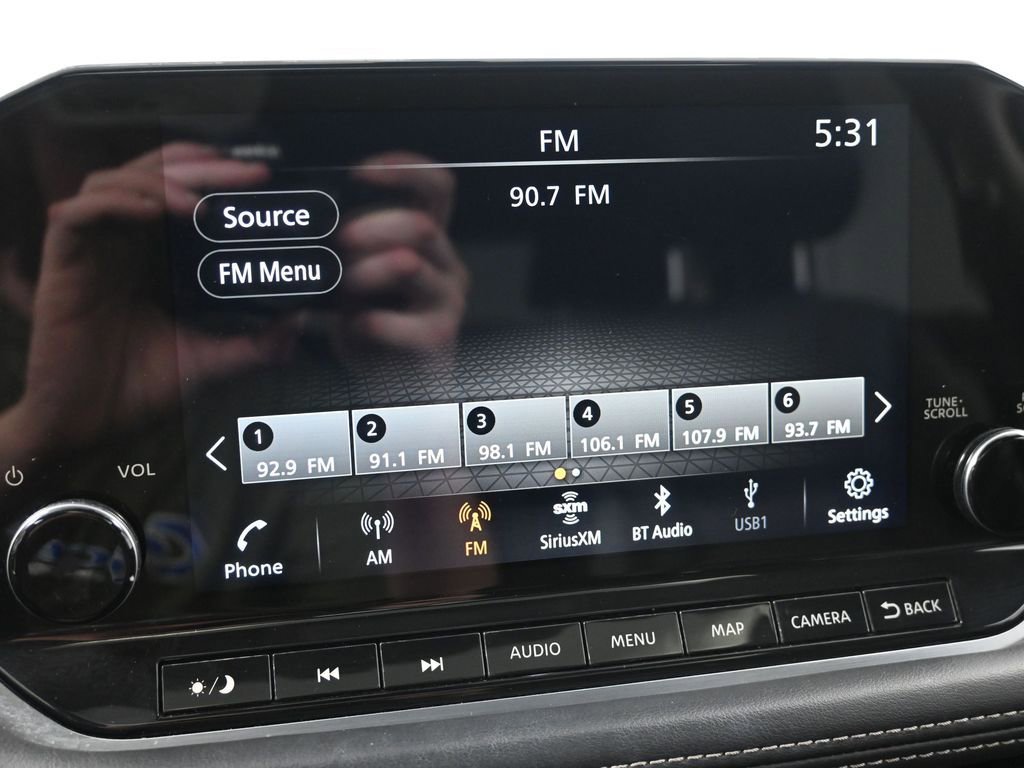 Used 2021 Nissan Rogue Platinum image 17