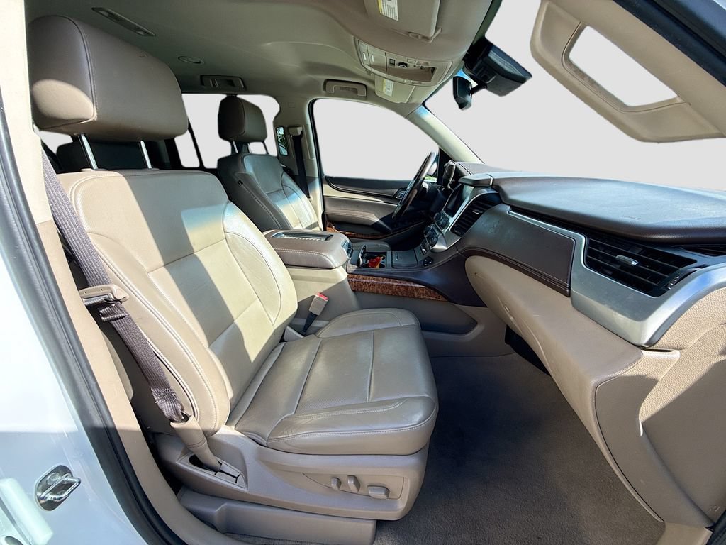 Used 2020 Chevrolet Suburban Premier RWD image 30