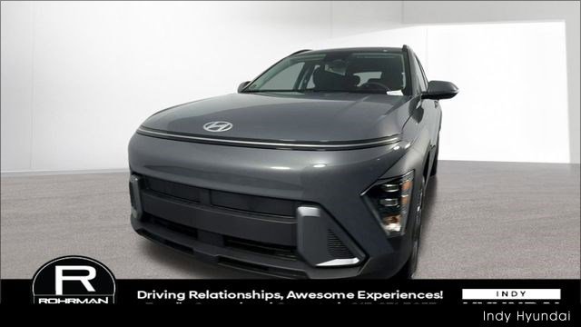 Certified 2025 Hyundai Kona SEL image 3