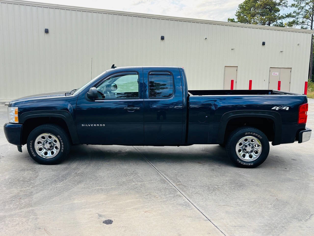 Used 2011 Chevrolet Silverado 1500 LS image 7
