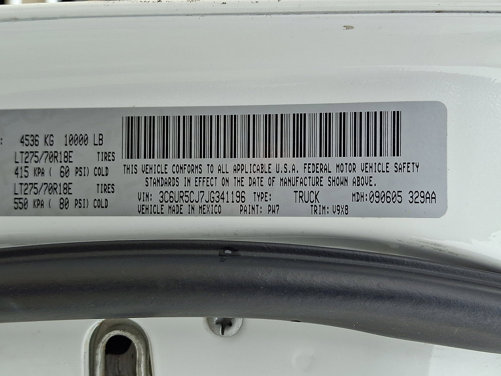 Used 2018 RAM 2500 Tradesman w/ Chrome Appearance Group image 27