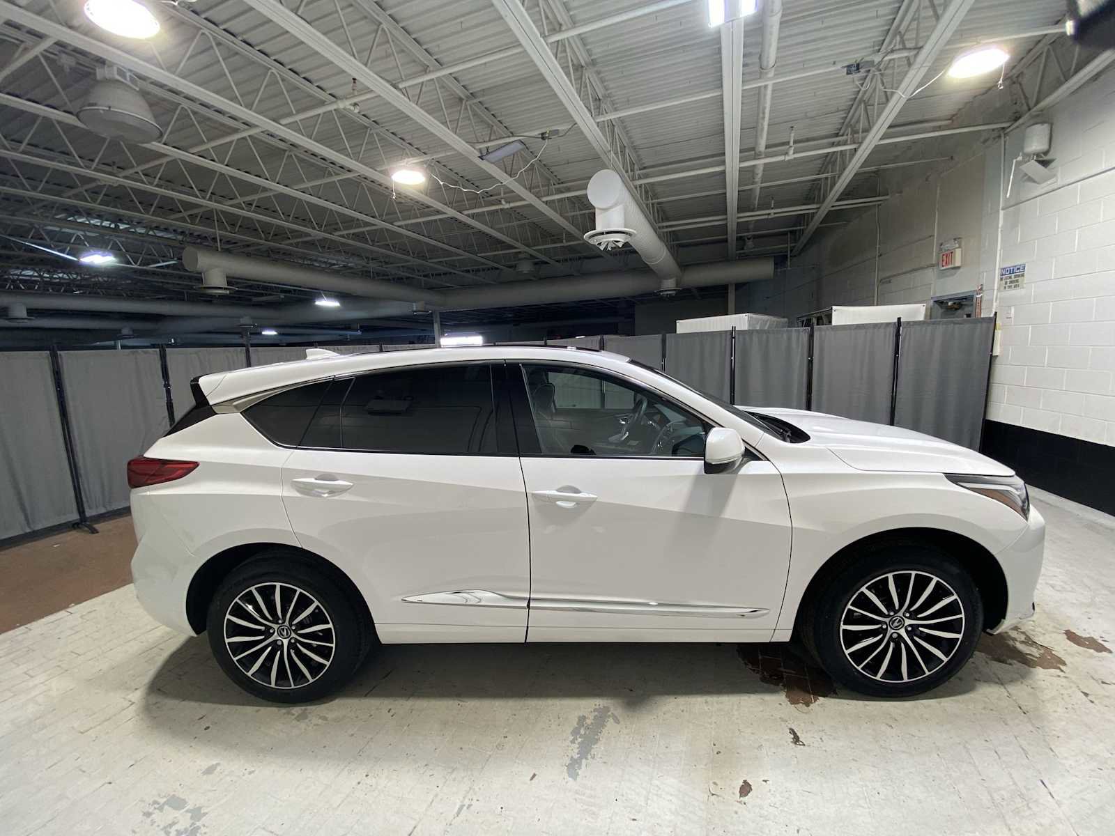 Certified 2025 Acura RDX SH-AWD w/ Advance Package image 27