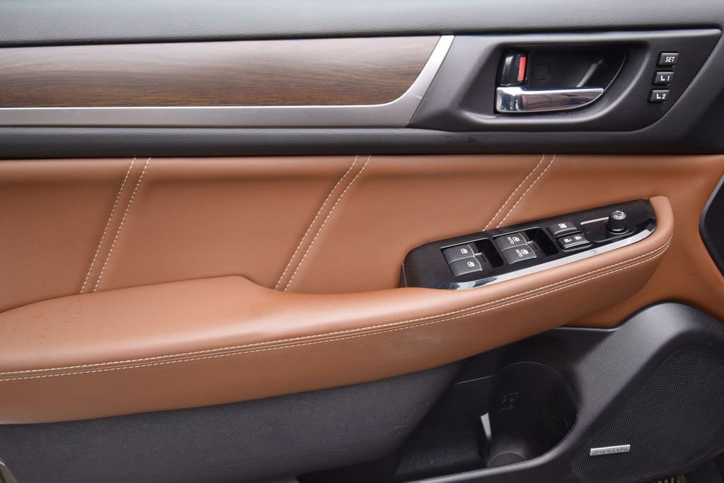 Used 2017 Subaru Outback 2.5i Touring image 25