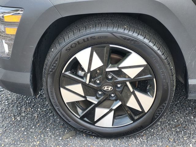 Used 2025 Hyundai Kona SEL image 8