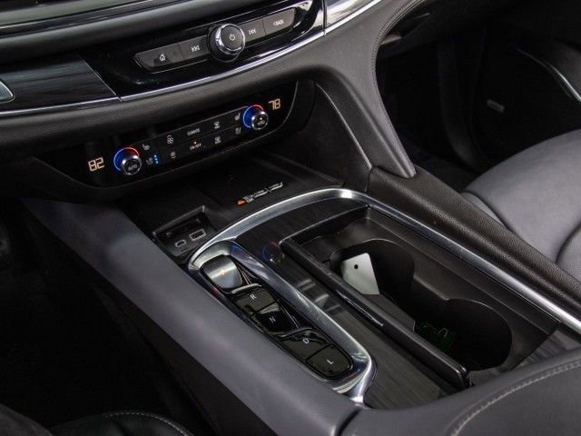 Used 2024 Buick Enclave Premium image 17