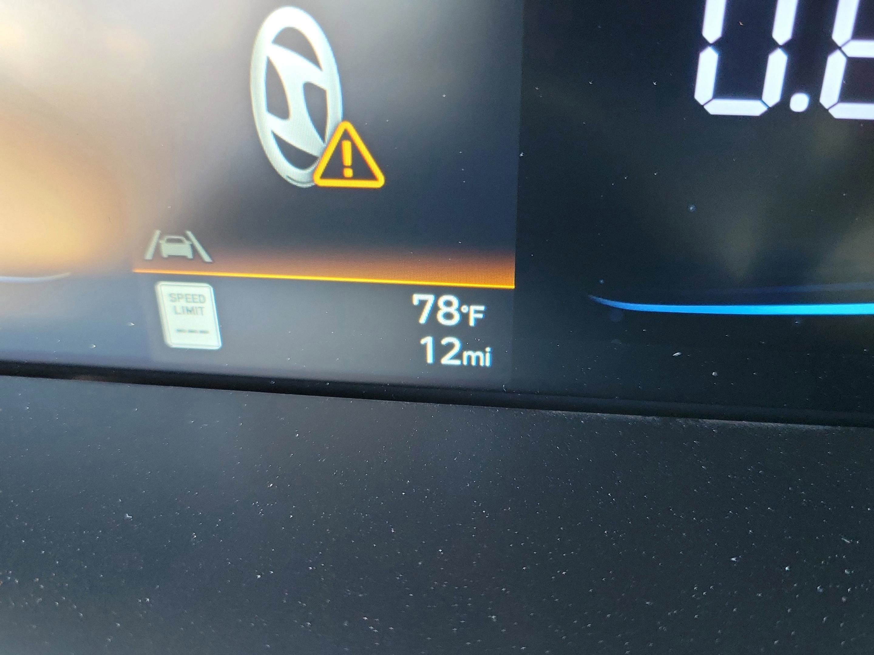 New 2026 Hyundai Elantra SEL Sport image 13