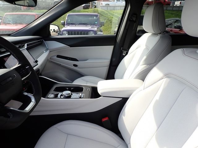New 2026 Jeep Cherokee Limited image 12